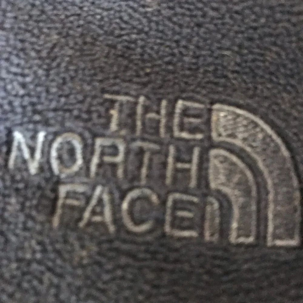 The North Face Men’s Navy Half-Zip Fleece Pullover